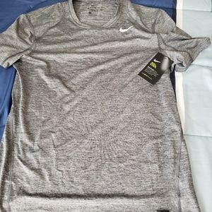 New with tags men's Dri-Fit Nike athletic t-shirt